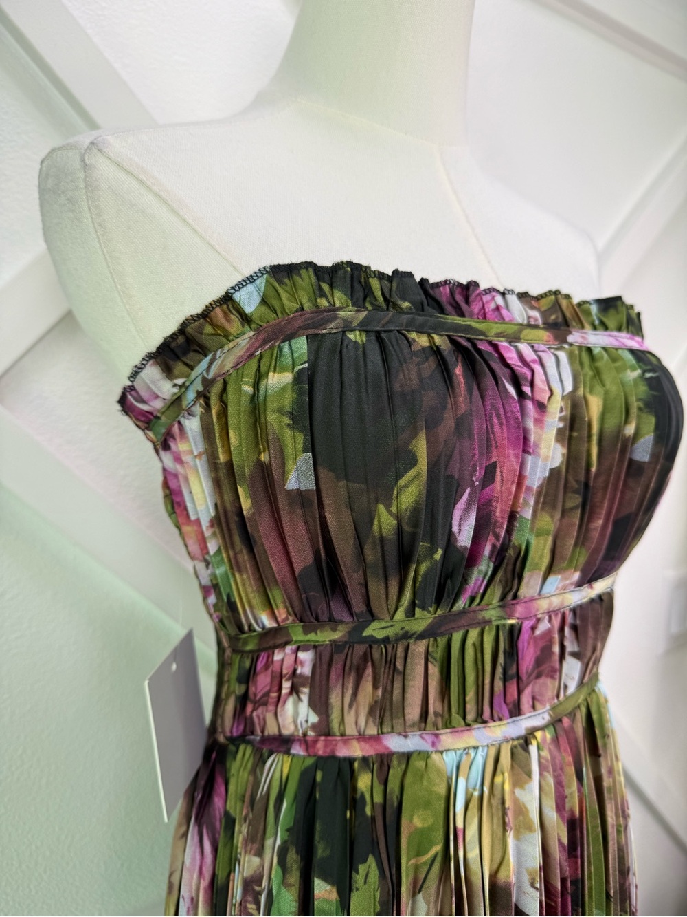NWT Petal & Pup Angelique Pleated Strapless Maxi Dress Blurred Floral Sz Small - Picture 5 of 13